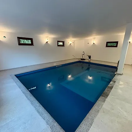 בית נופש Pool & Rest 3d *